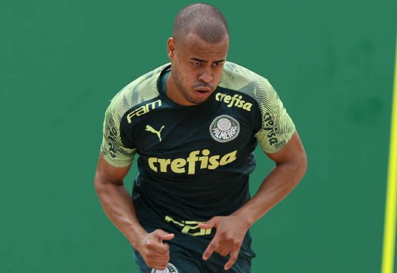 Palmeiras conta com Mayke treinando sem limitações com o elenco depois da pausa (Agência Palmeiras/Divulgação)