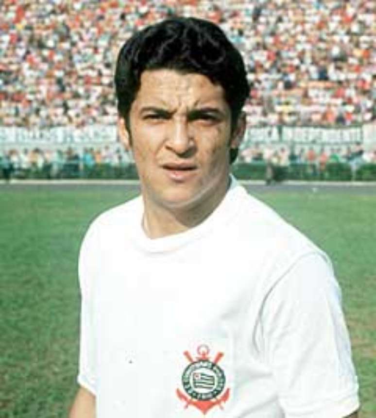 Vaguinho foi ponta direita do Corinthians e campeão paulista em 77