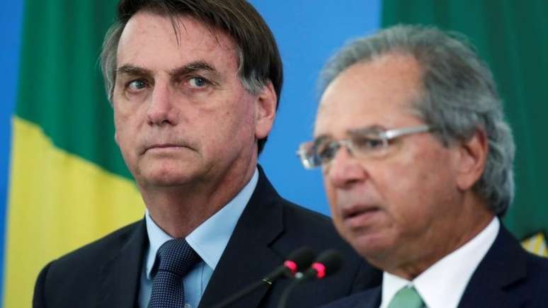 Nem mesmo o ex-assessor de Trump, Steve Bannon, guru dos Bolsonaro, é a favor da estratégia defendida pelo presidente brasileiro