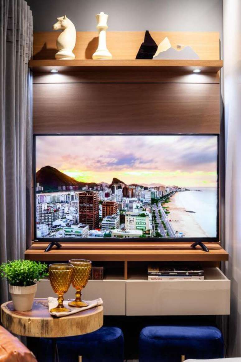 80. Painel para tv pequeno &ndash; Via: Morar Mais