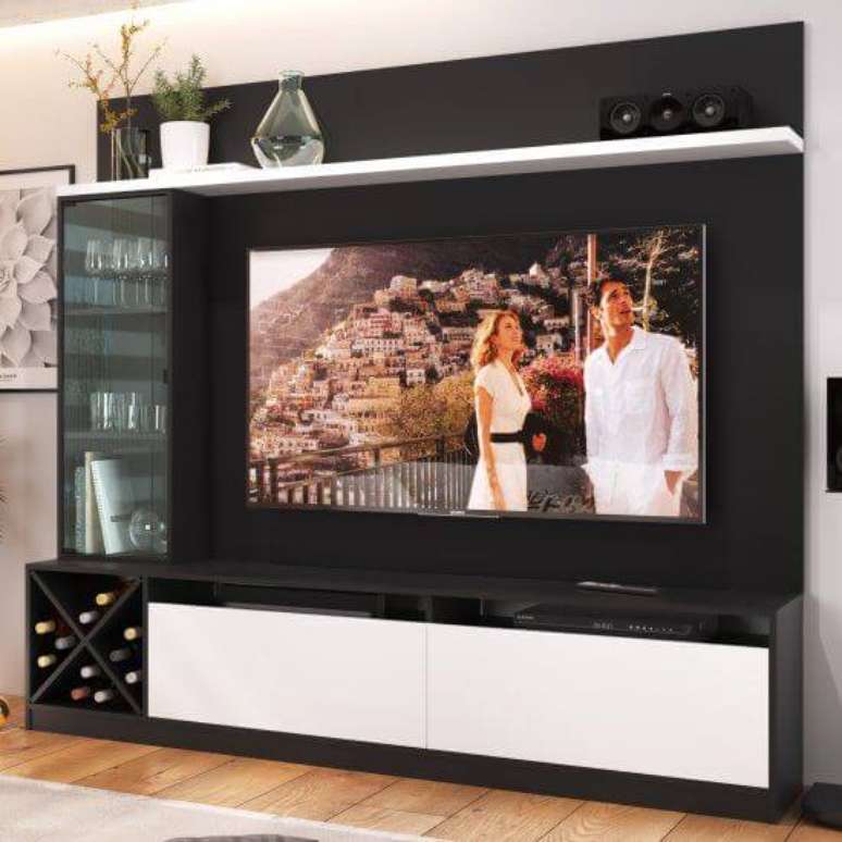 51. Painel para tv preto e branco &ndash; Via: Pinterest