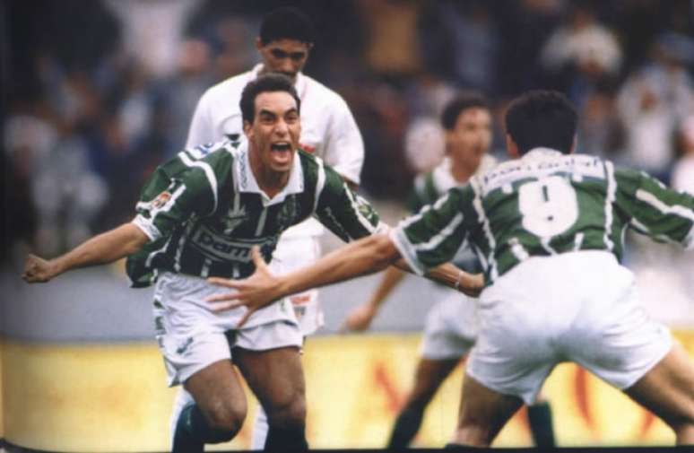 Edmundo foi autor de dois gols naquela partida, que aconteceu no antigo Palestra Itália (Arquivo L!)