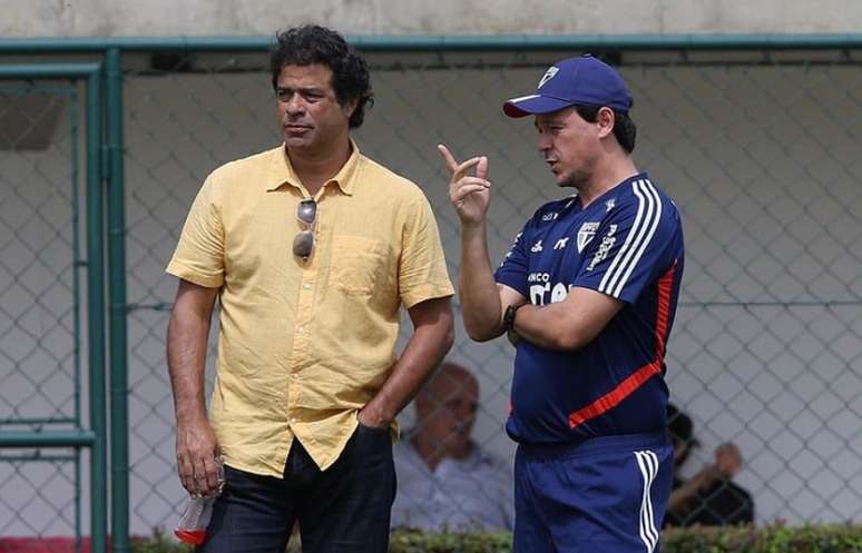 Raí acredita que os maiores erros e acertos da gestão têm a ver com treinadores (Foto: Rubens Chiri/saopaulofc.net)