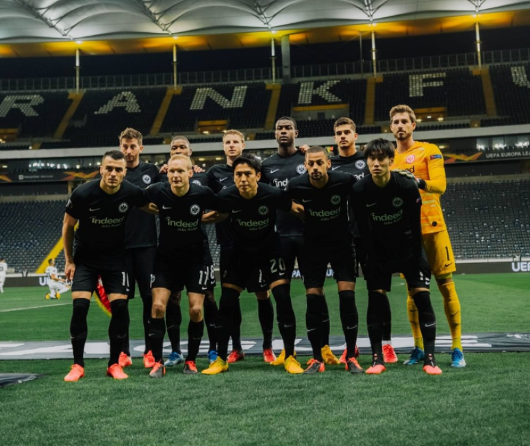 Clube voltou aos treinos na &uacute;ltima sexta (Foto: Divulga&ccedil;&atilde;o/Eintracht Frankfurt)