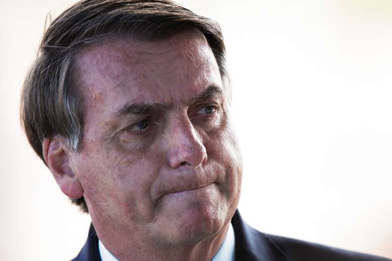 Presidente Jair Bolsonaro deixa Palácio da Alvorada após encontrar apoiadores
30/03/2020
REUTERS/Ueslei Marcelino