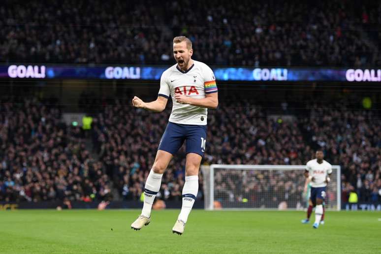 O Manchester United mostrou interesse no atacante Harry Kane, do Tottenham, segundo o portal Don Balón, da Espanha. Barcelona e Real Madrid também estão de olho no jogador. (Foto: Divulgação/Harry Kane)