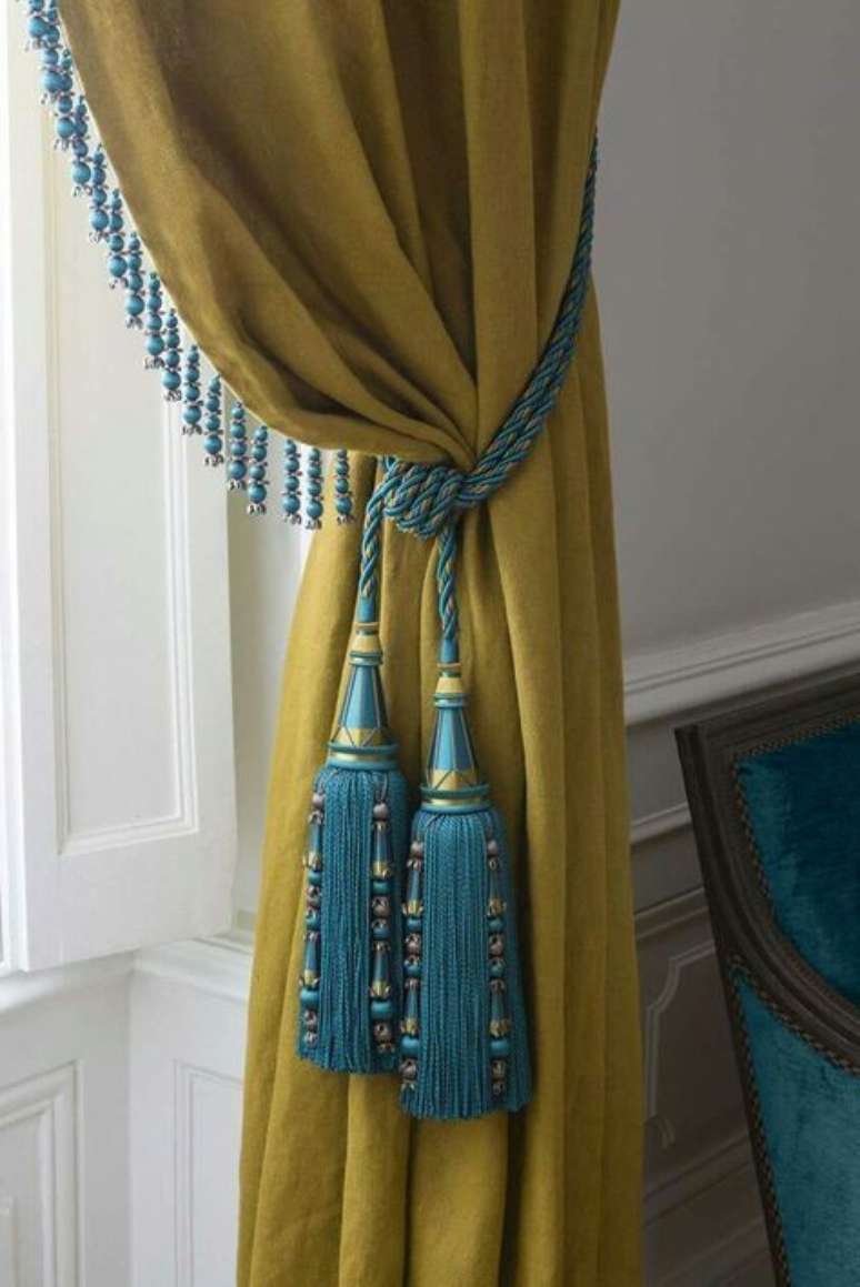 19. Prendedor de cortina azul e amarela – Via: Pinterest