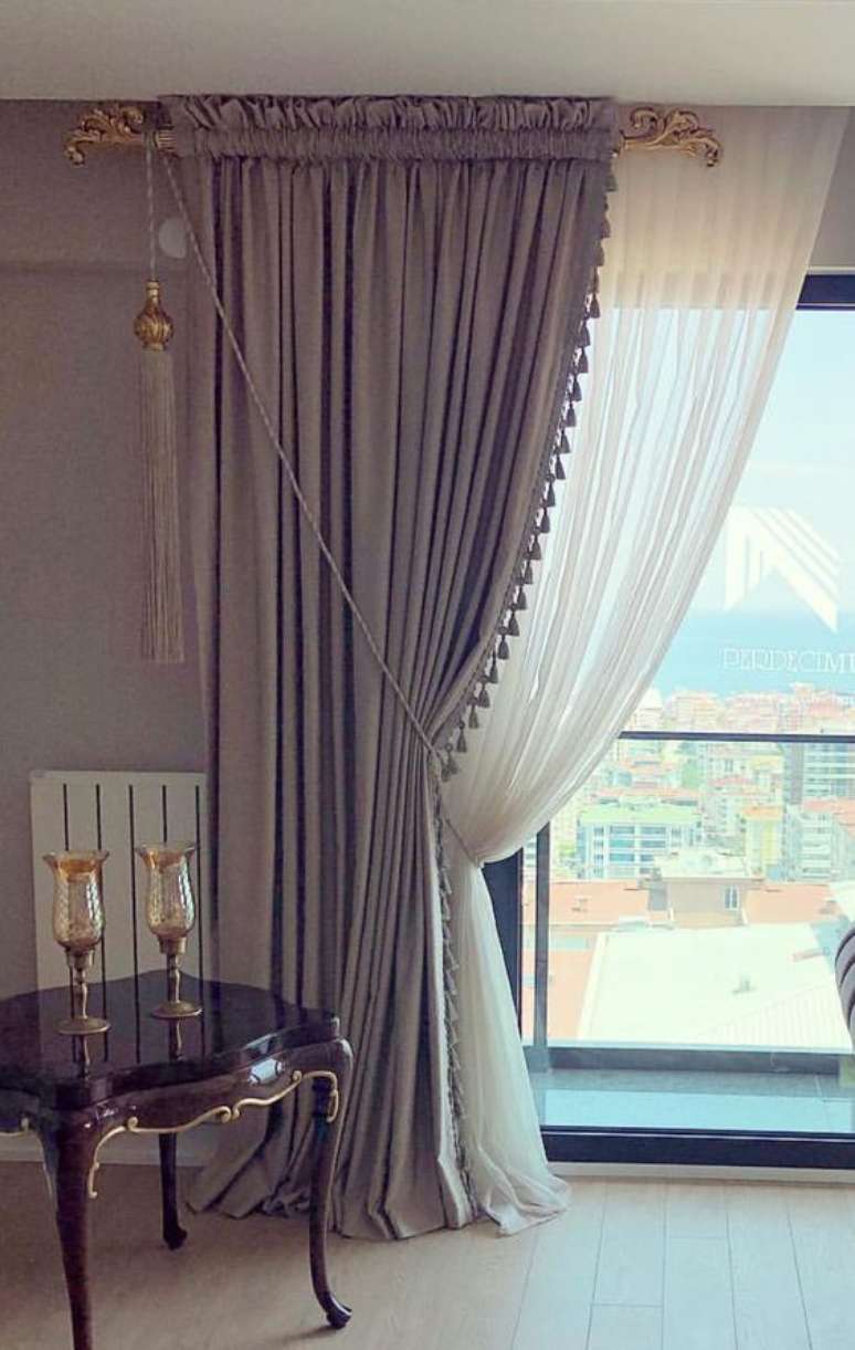 55. Prendedor para cortina cinza &ndash; Via: Pinterest