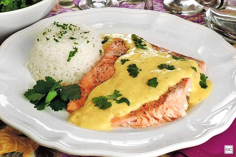 Guia da Cozinha - 9 Receitas de peixe com molho para provar na Semana Santa