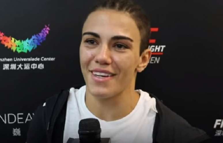 Jessica Bate-Estaca teve seu duelo contra Rose Namajunas confirmado para o UFC 249 (Foto: Reprodução)