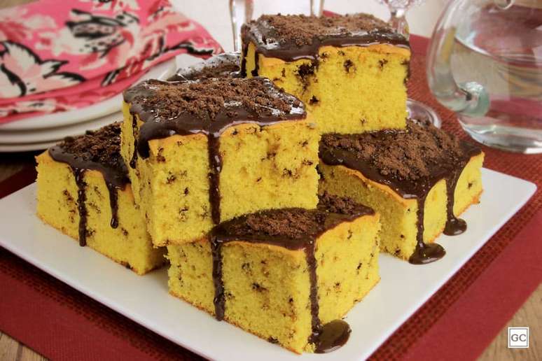 Guia da Cozinha - 15 Receitas de Bolo de Cenoura que v&atilde;o alegrar o seu dia