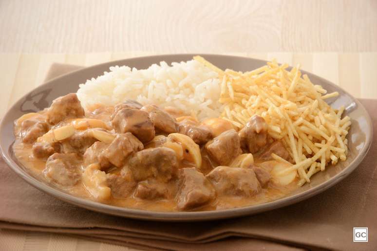 Guia da Cozinha - Receitas de estrogonofe para variar o paladar