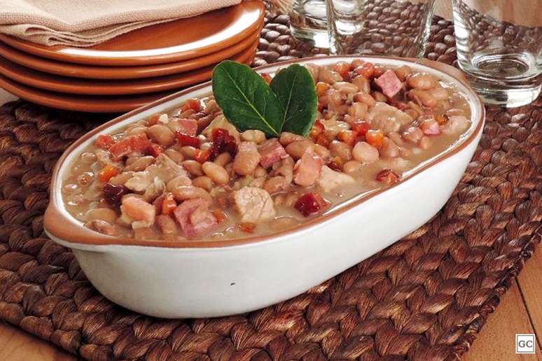Guia da Cozinha - Confira receitas com feij&atilde;o que s&atilde;o simples e saborosas