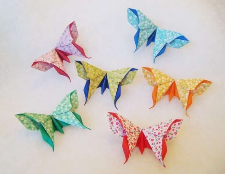 36. Borboletas de diferentes cores em origami – Foto: Via Flickr