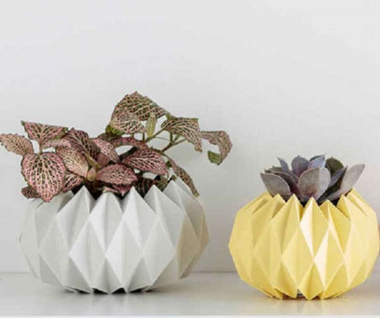 25. Vasos decorativos também são possíveis de serem feitos em origami – Foto: Via Pinterest
