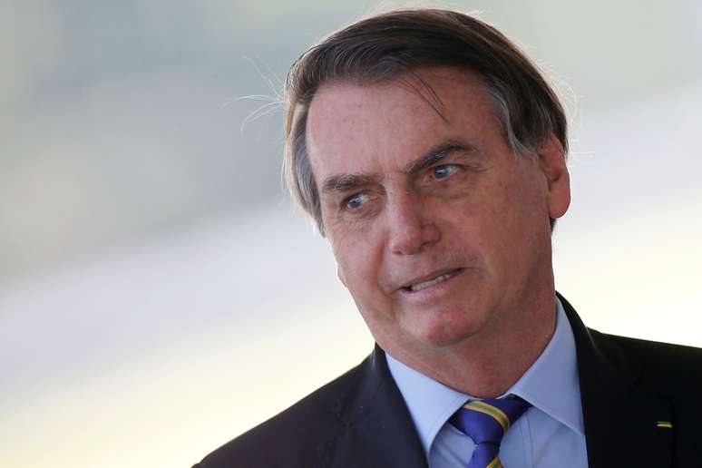 Bolsonaro vetou o trecho que previa ampliação do BPC