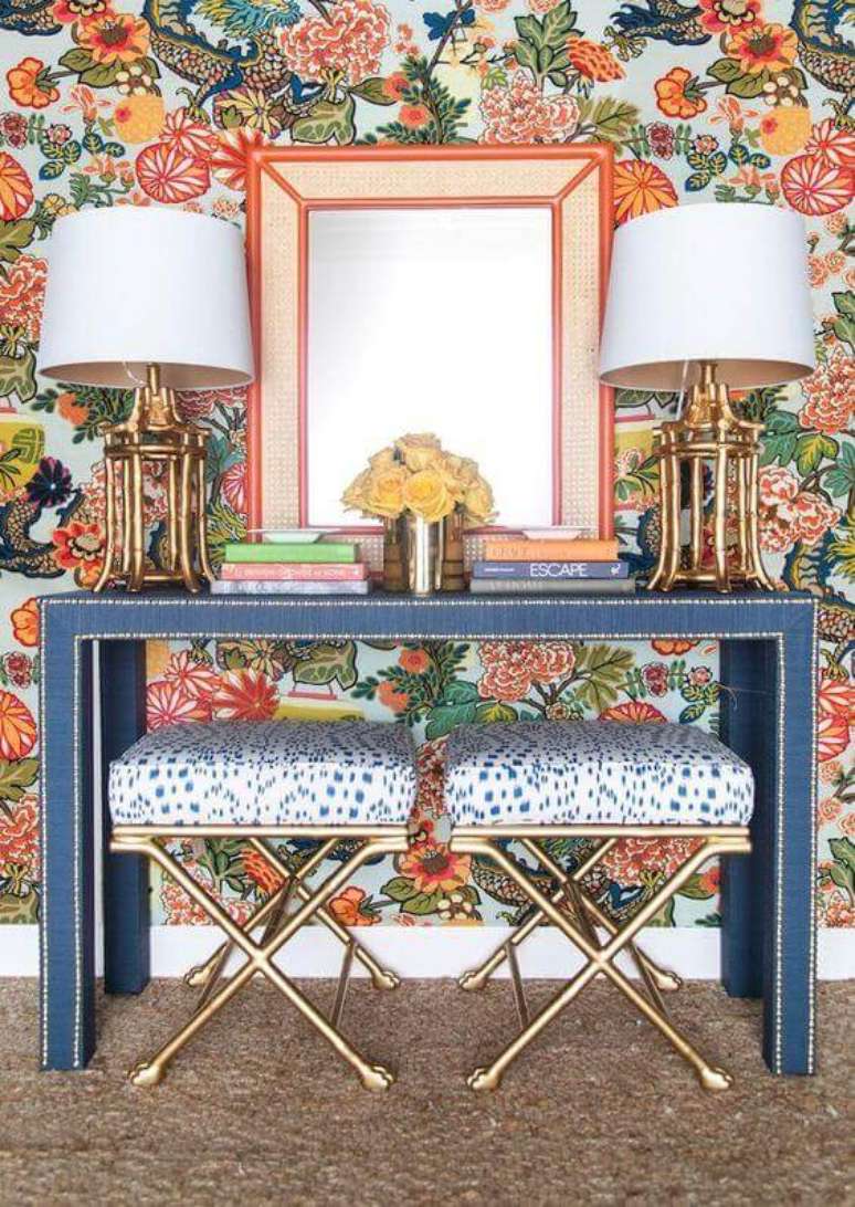 42. Aparador para sala azul e laranja &ndash; Via: Pinterest