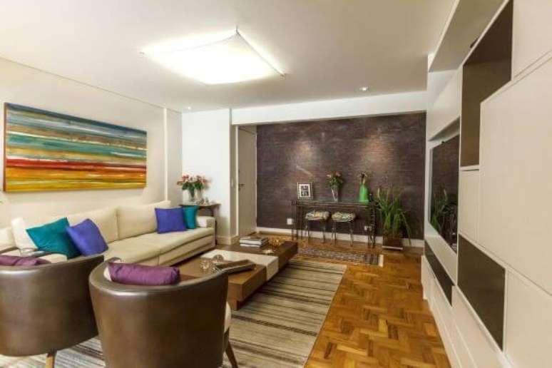 73. Aparador para sala de estar grande &ndash; Via: Fernanda Duarte