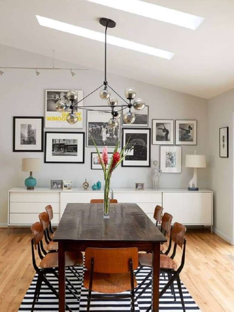 6. &Eacute; importante saber o espa&ccedil;o dispon&iacute;vel para o seu buffet para sala de jantar. Fonte: Pinterest