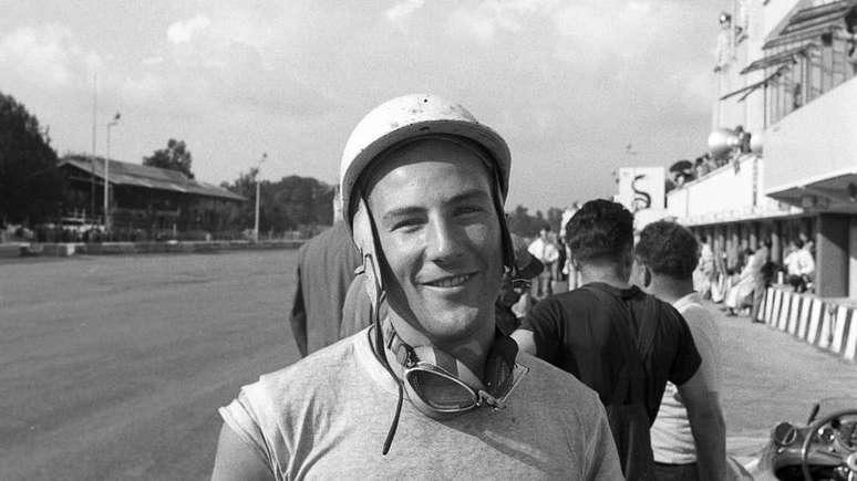 Stirling Moss foi mais que campeão: era um piloto honrado.