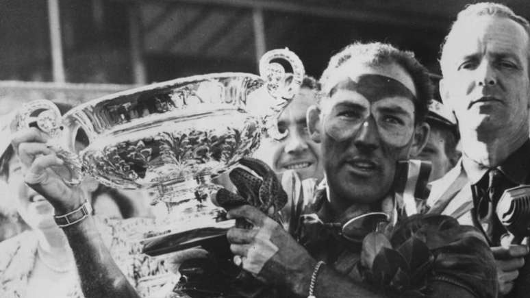Stirling Moss foi o primeiro inglês a vencer o GP da Grã-Bretanha, em 1955.