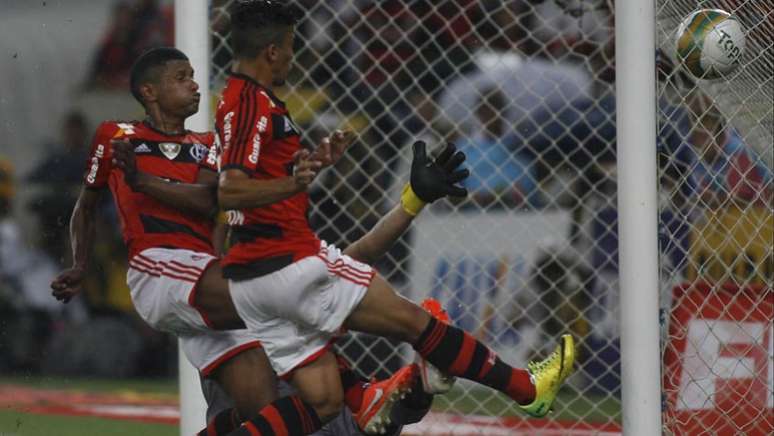 Márcio Araújo marcou o gol do título já nos acréscimos (Foto: Bruno de Lima/Lancepress!)