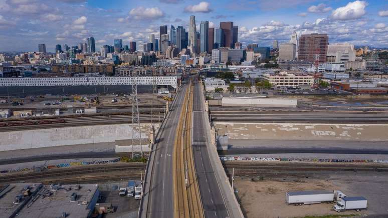 A Calif&oacute;rnia foi um dos primeiros Estados a aplicar medidas de distanciamento social