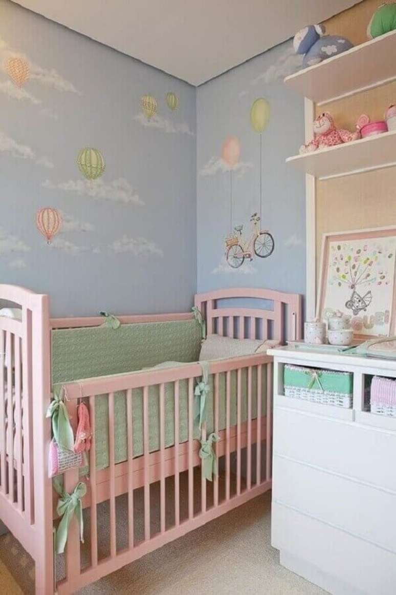 23. Decoração lúdica e divertida para quarto de bebê rosa e azul – Foto: Pinterest