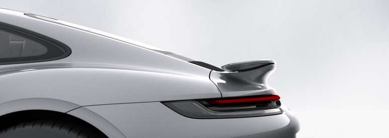 Asa traseira recolhida.