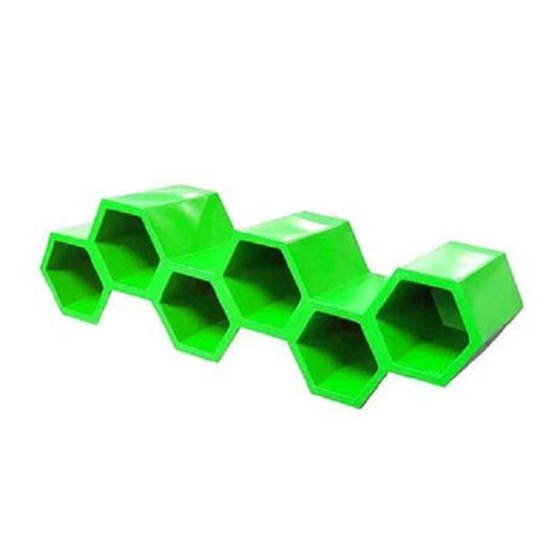 16. Sapateira pequena infantil verde com design colmeia. Fonte: Pinterest