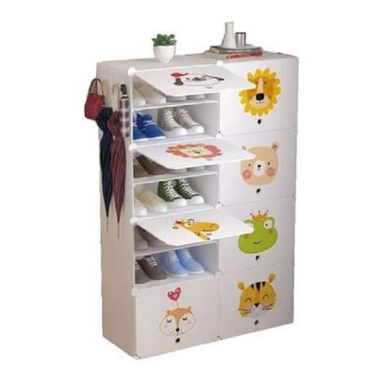 6. A sapateira infantil com desenho de animais &eacute; pura fofura. Fonte: Pinterest