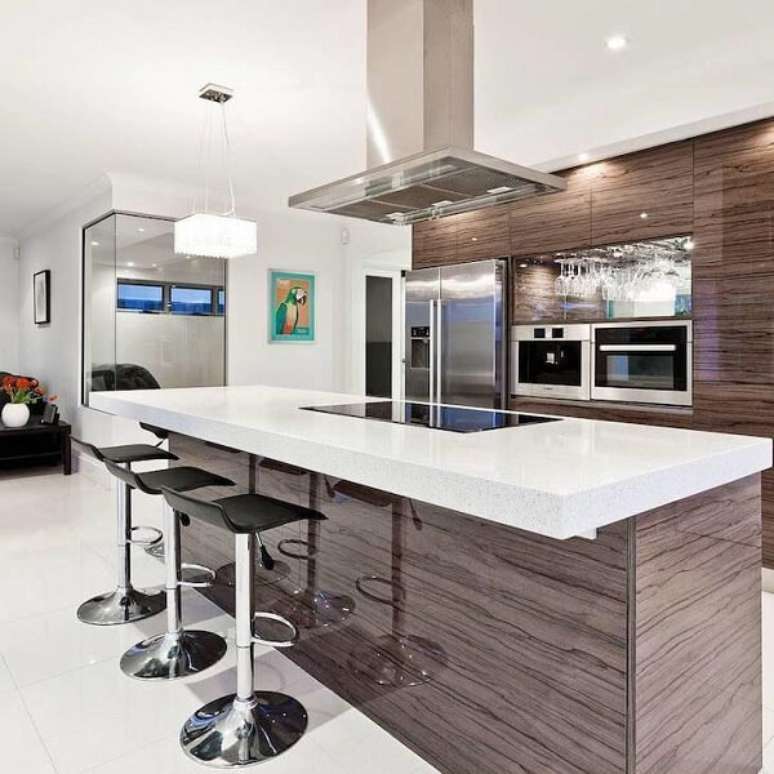 18. Banquetas regul&aacute;veis e girat&oacute;rias s&atilde;o &oacute;timas op&ccedil;&otilde;es &ndash; Foto: Tua casa