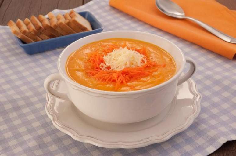 Guia da Cozinha - 9 Receitas Saud&aacute;veis com Cenoura para incluir na dieta