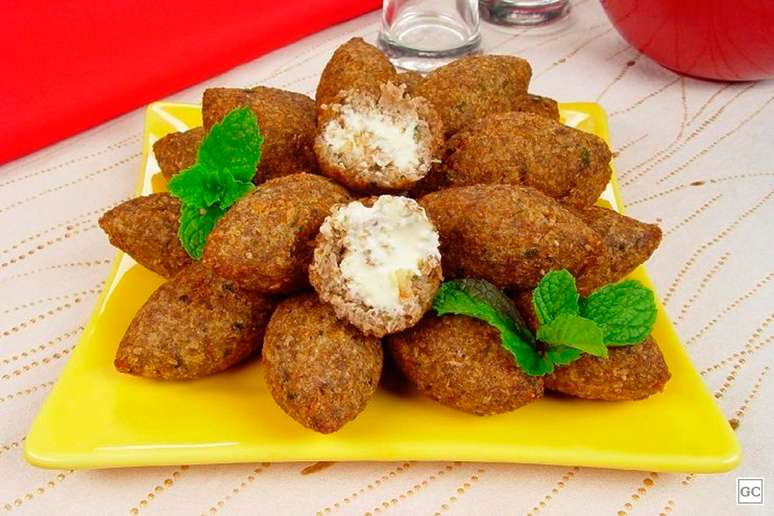 Guia da Cozinha - 11 receitas de quibe diferentes para fazer no almo&ccedil;o