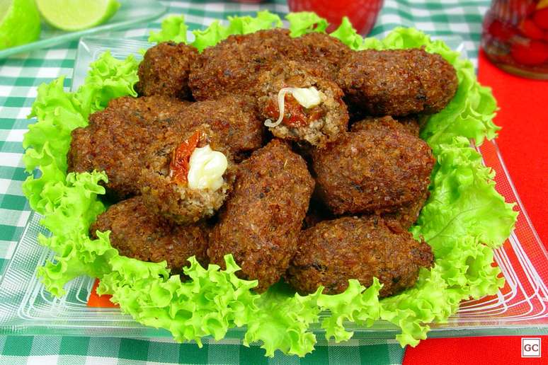 Guia da Cozinha - 11 receitas de quibe diferentes para fazer no almo&ccedil;o