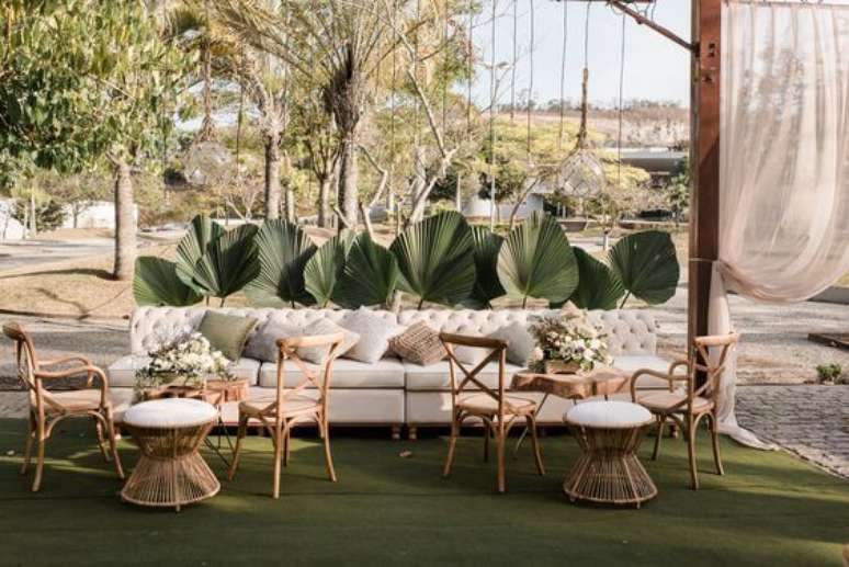 29. Decora&ccedil;&atilde;o com palmeira leque &ndash; Via: Pinterest