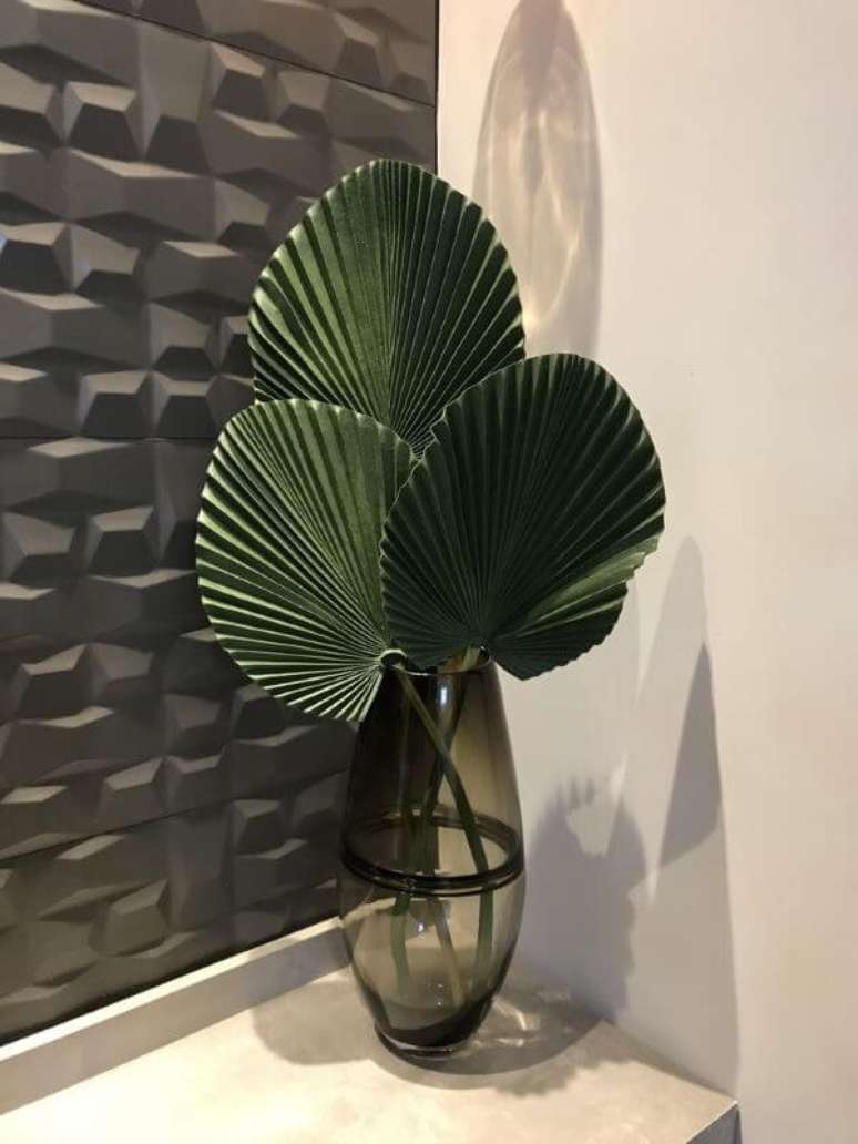 37. Palmeira leque em vaso de cristal &ndash; Via: Cristal Garden