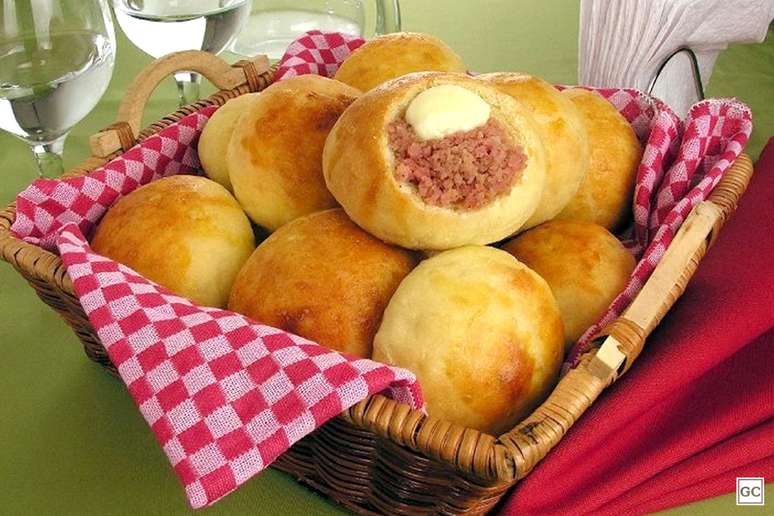 Guia da Cozinha - Receitas de p&atilde;o de batata: 11 ideias para o lanche da tarde