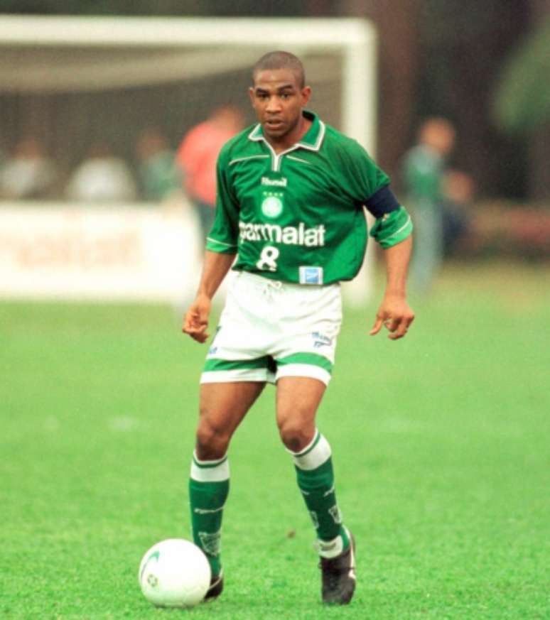 Ídolo do Palmeiras, o ex-volante César Sampaio marcou último gol no clube há 20 anos (Djalma Vassão/LANCE!Press)