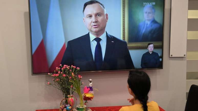 O presidente da Polônia, Andrzej Duda, se dirigiu a poloneses no começo do mês pelo aniversário do acidente de avião em que o presidente Lech Kaczynski morreu