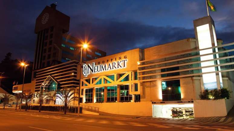 Shopping Neumarkt, em Blumenau, reabriu nesta quarta-feira