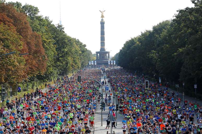 Atletas participam da Maratona de Berlim
16/08/2018
REUTERS/Fabrizio Bensch/