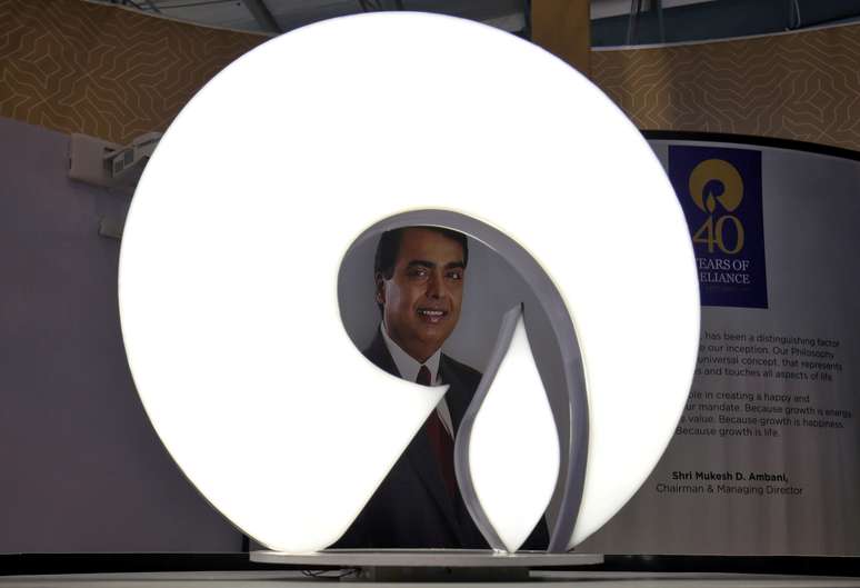 Logo da Reliance Industries em evento em Gandhinagar, Índia 
17/01/2019
REUTERS/Amit Dave