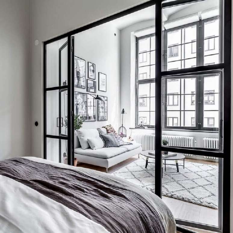 5. A porta francesa de alumínio é ideal para decorar ambientes modernos – Foto: Pinterest