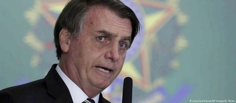 Bolsonaro minimizou os questionamentos sobre a ausência de Guedes no anúncio do plano