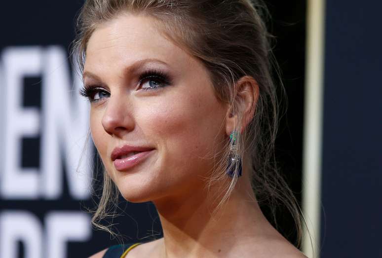 Cantora Taylor Swift caminha pelo tapete vermelho do Golden Globe
05/01/2020
REUTERS/Mario Anzuoni