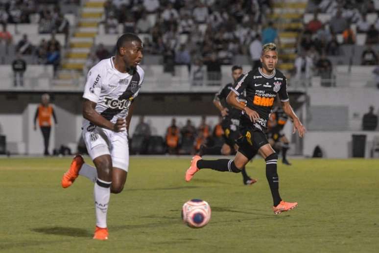 Danrley em sua estreia pela Ponte Preta diante do Corinthians, em Campinas (Foto: Alvaro Júnior/Ponte Preta)