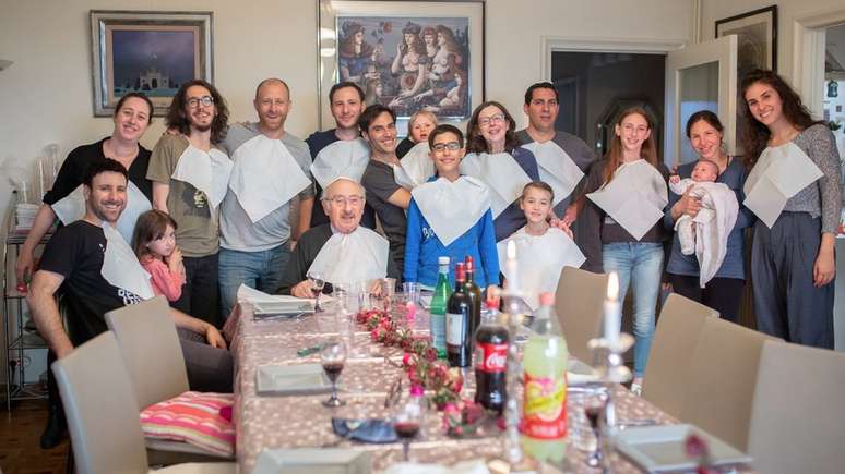 Henri casou-se, abriu uma loja com a esposa e construiu uma grande fam&iacute;lia