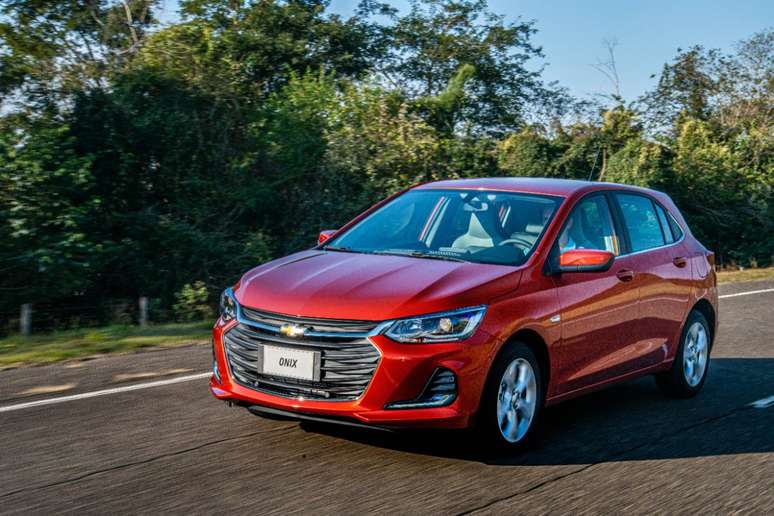 Chevrolet Onix: mantém a liderança, mas não é folgada como antes.