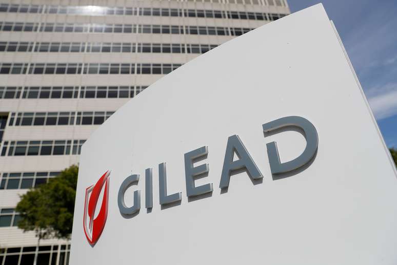Logotipo da Gilead na frente do prédio de escritórios da companhia. 1/5/2018. REUTERS/Stephen Lam